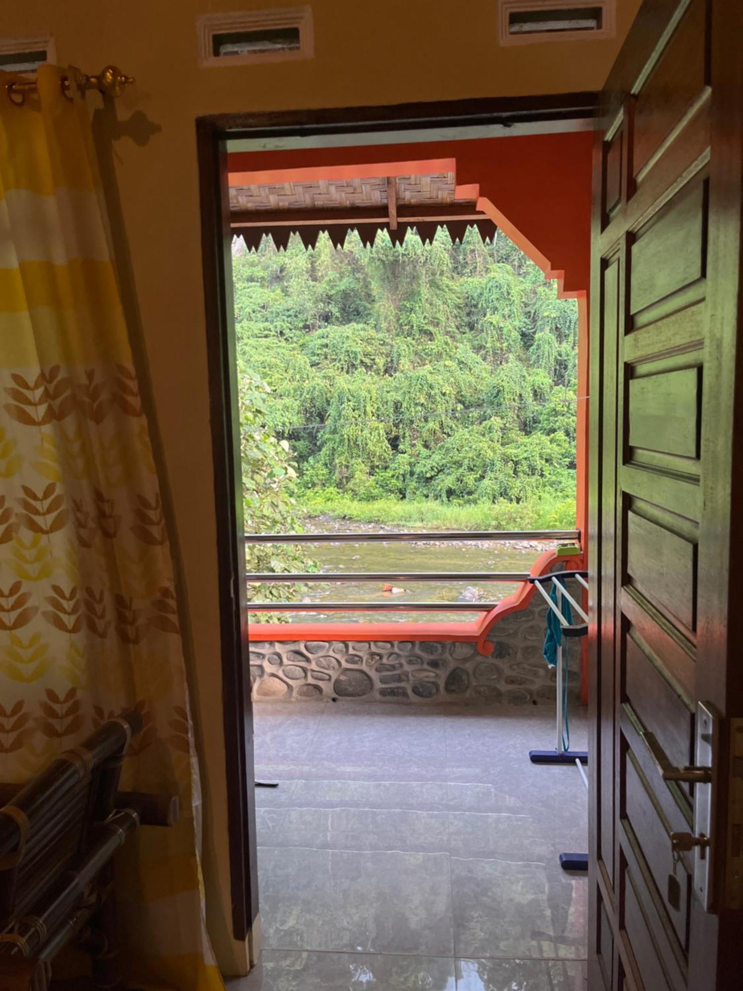 Ridho'S Homestay & Jungle Trekking บูกิตลาวัง ภายนอก รูปภาพ